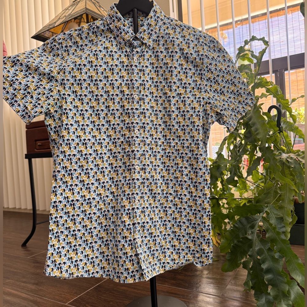 Zara Slim Fit Men’s Elephant Print Short Sleeve Button Down cotton Shirt EUC S